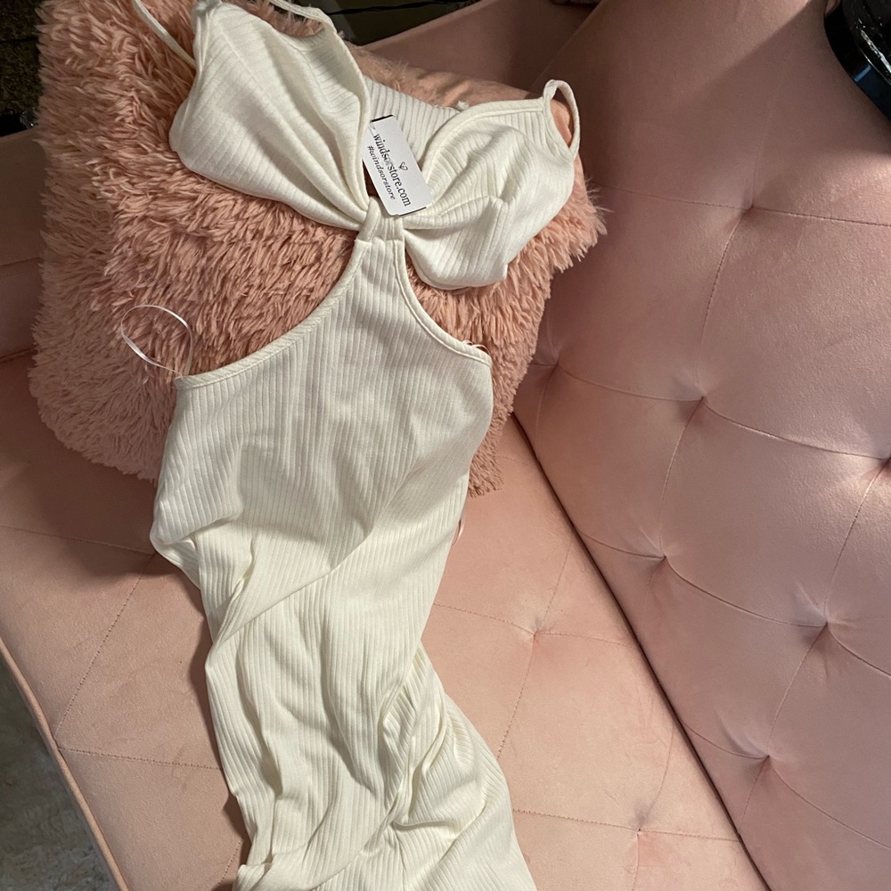 White maxi dress